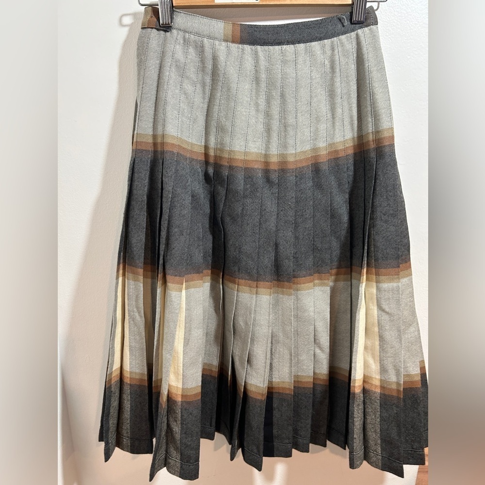 Vintage Highland Queen reversible Plaid wool Skirt - Picture 6 of 6